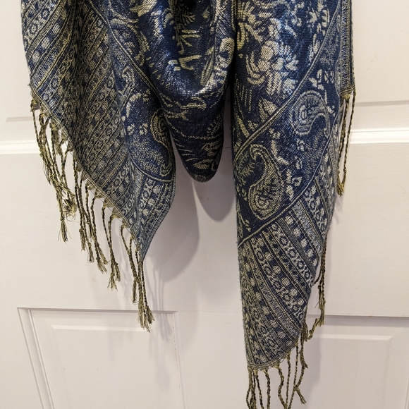 Blue/Gold scarf/wrap - Picture 2 of 5